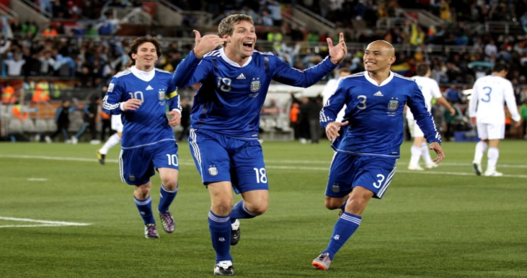 西尔波内罗vs科尔特斯直播_西尔波内罗vs科尔特斯直播赛事直播平台_免费西尔波内罗vs科尔特斯直播赛事观看-24直播